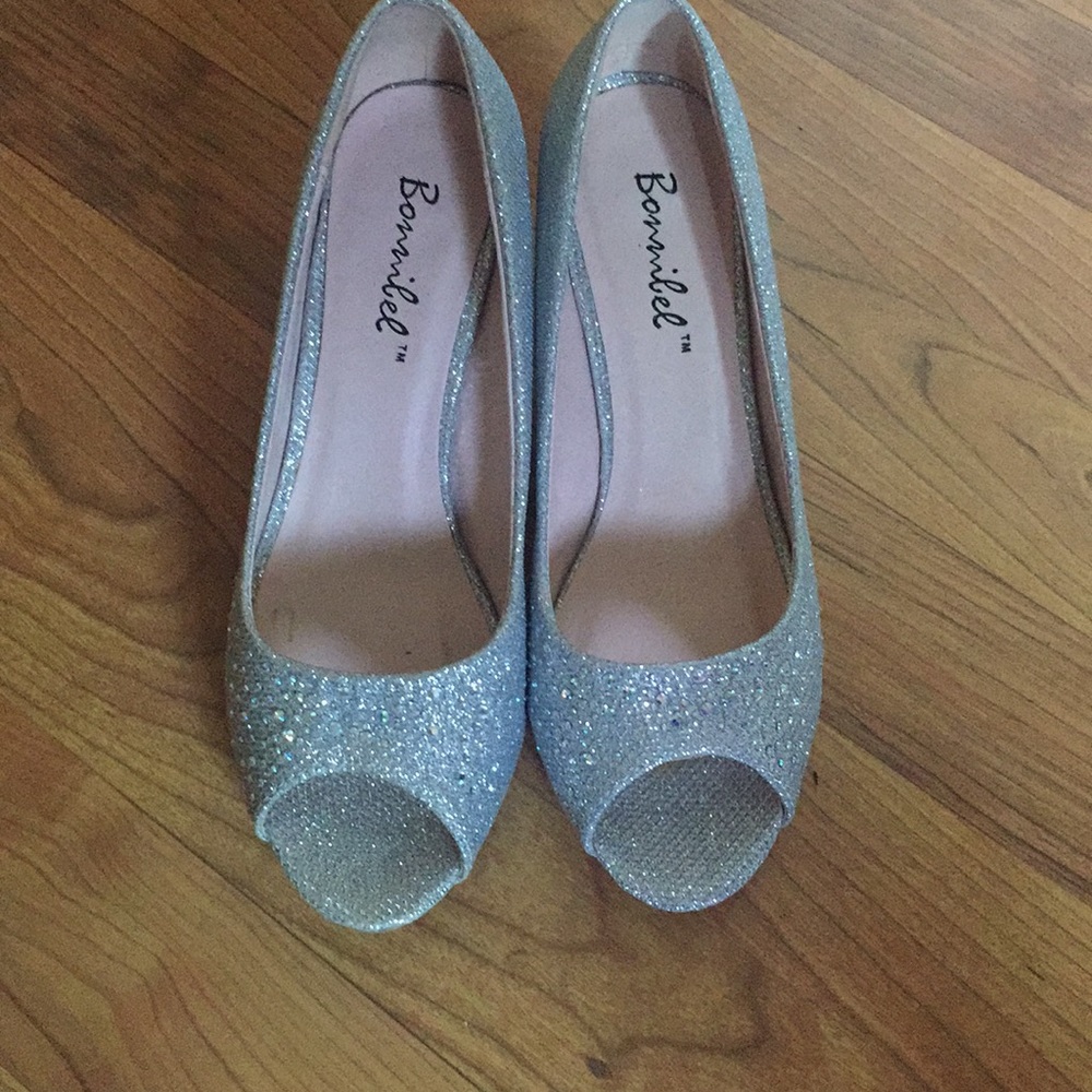 Silver 👠 Heels